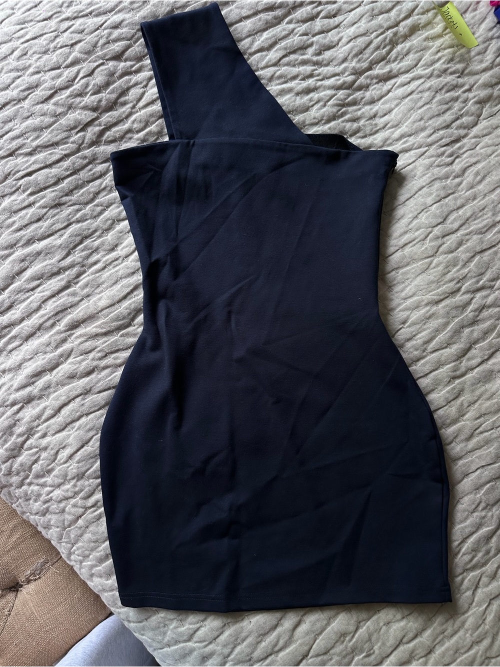 superdown One-Shoulder Navy Mini Dress - Picture 2 of 4